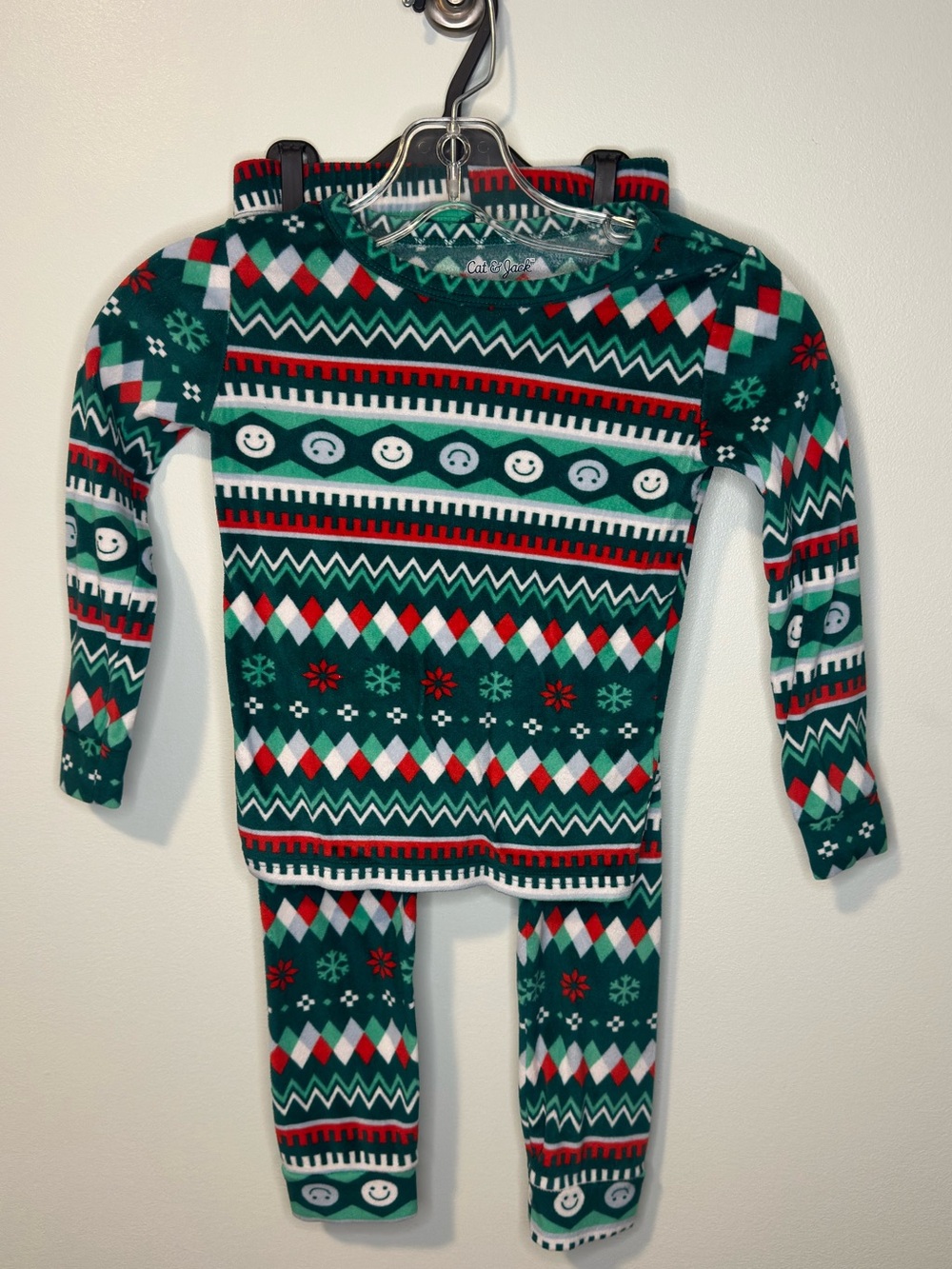 Cat & Jack Holiday Pajama Set Size 6